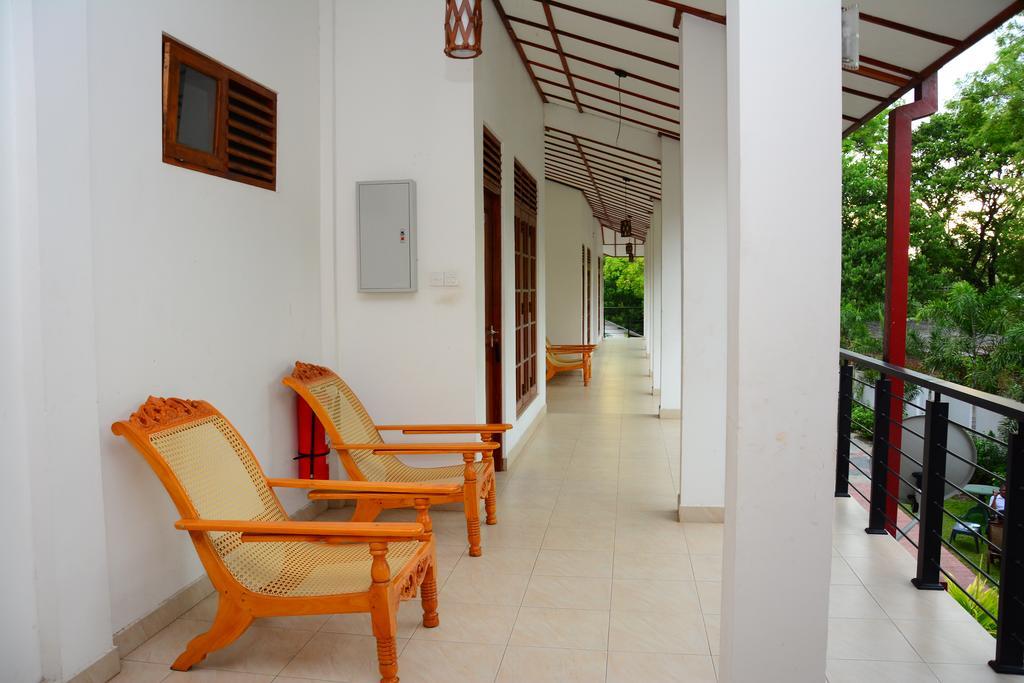 Royal Nest Bed and Breakfast Polonnaruwa Esterno foto